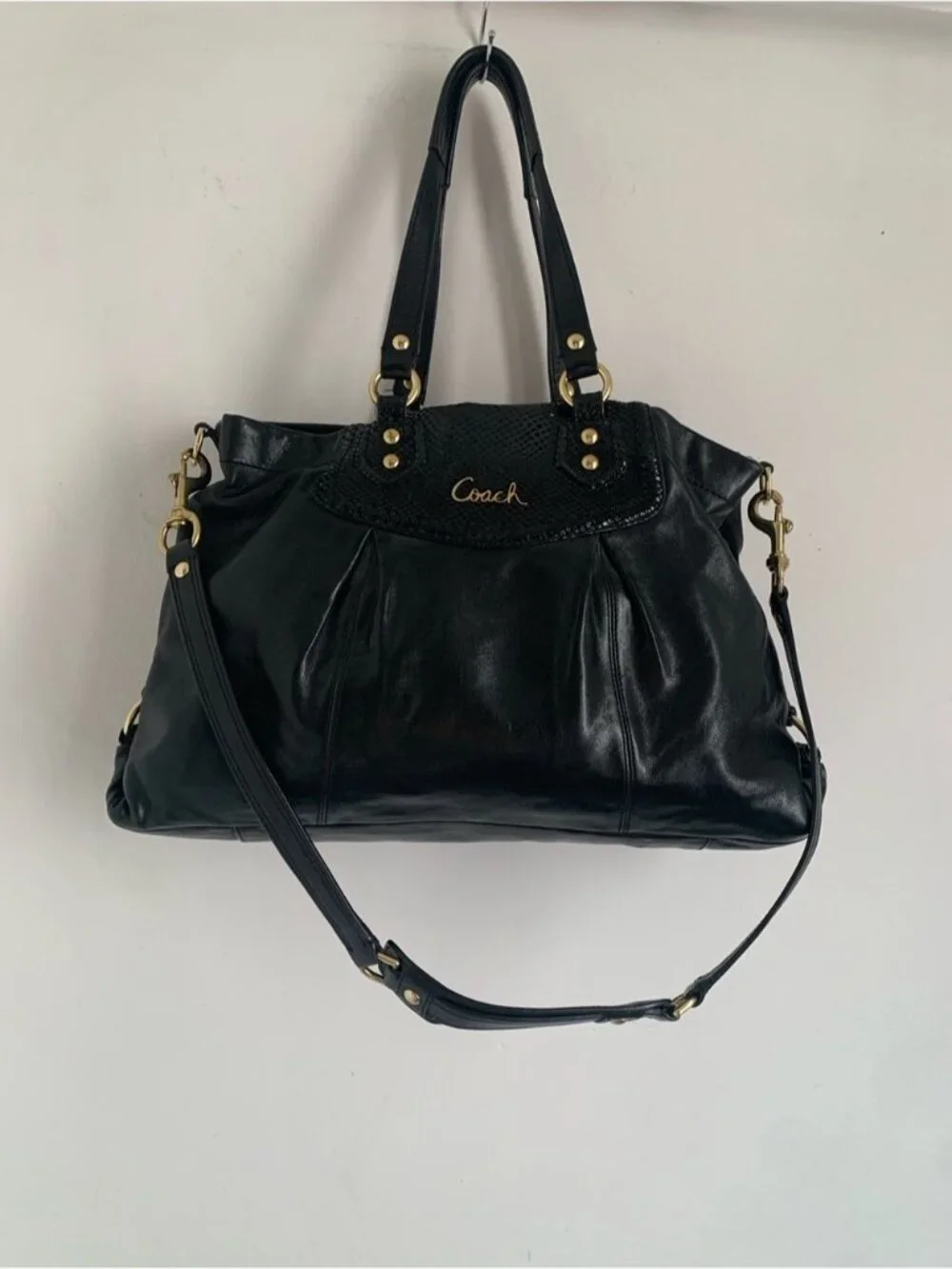 Coach F19243 Ashley Carryall Bag